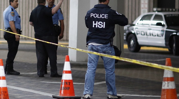 Several injured in Houston shooting, scene `contained` – police